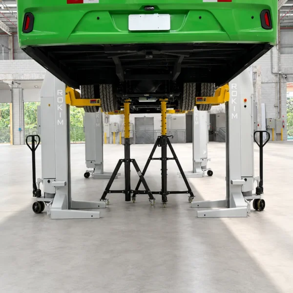Elevador de colunas móveis para caminhões e ônibus | Rokim